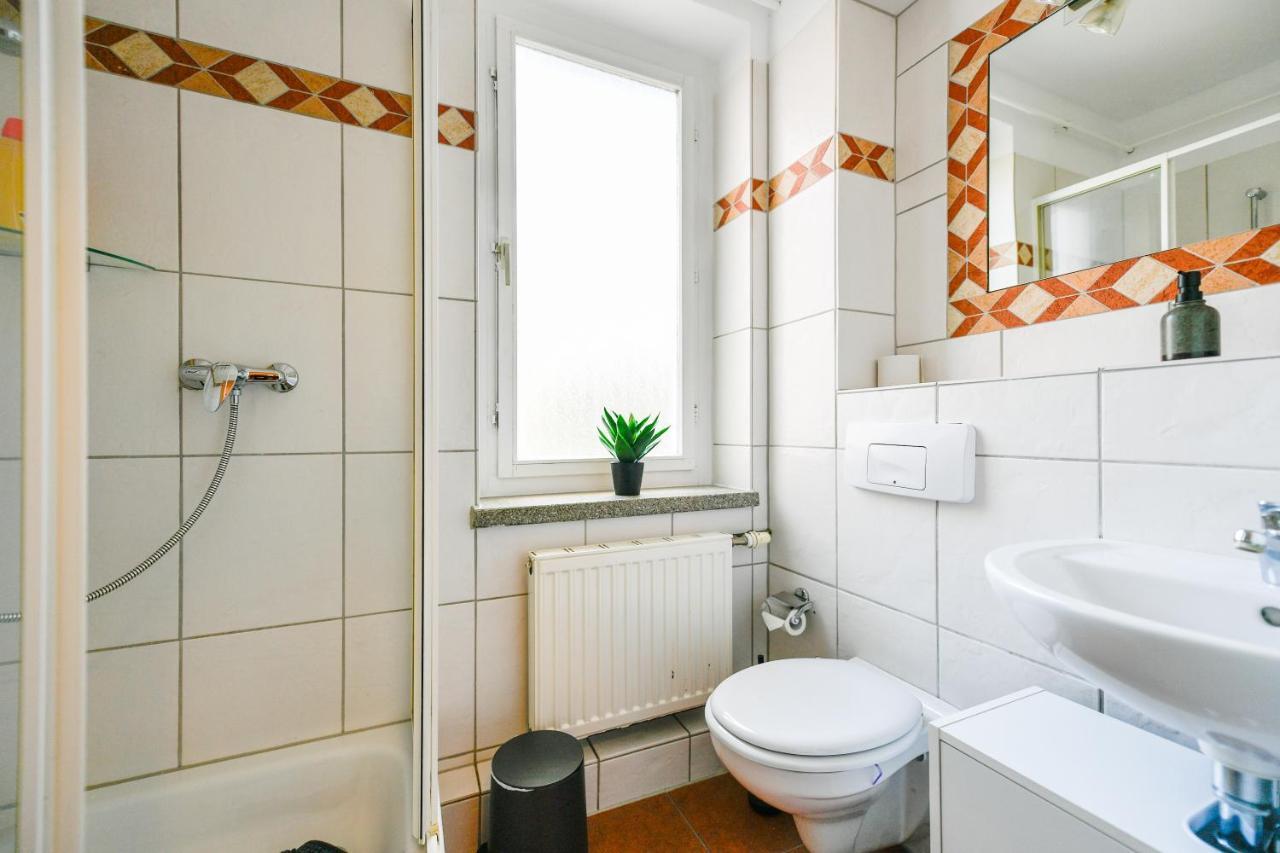 Fuerst-Pueckler-Apartment_Bis 6 Personen_Waschmaschine_Kueche_2X Parkplaetze_Terrasse_Netflix 科特布斯 外观 照片